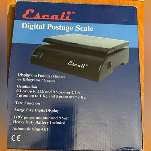 Working Vintage Postal Scale